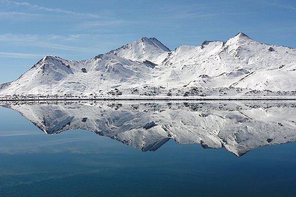 Clear mountain lakes on the Sun plateau make it heaven on earth
