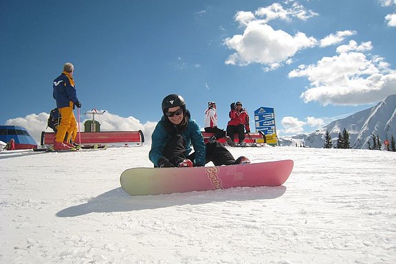 Ob Ski oder Snowboard - das Sonnenplateau bietet für alle Platz